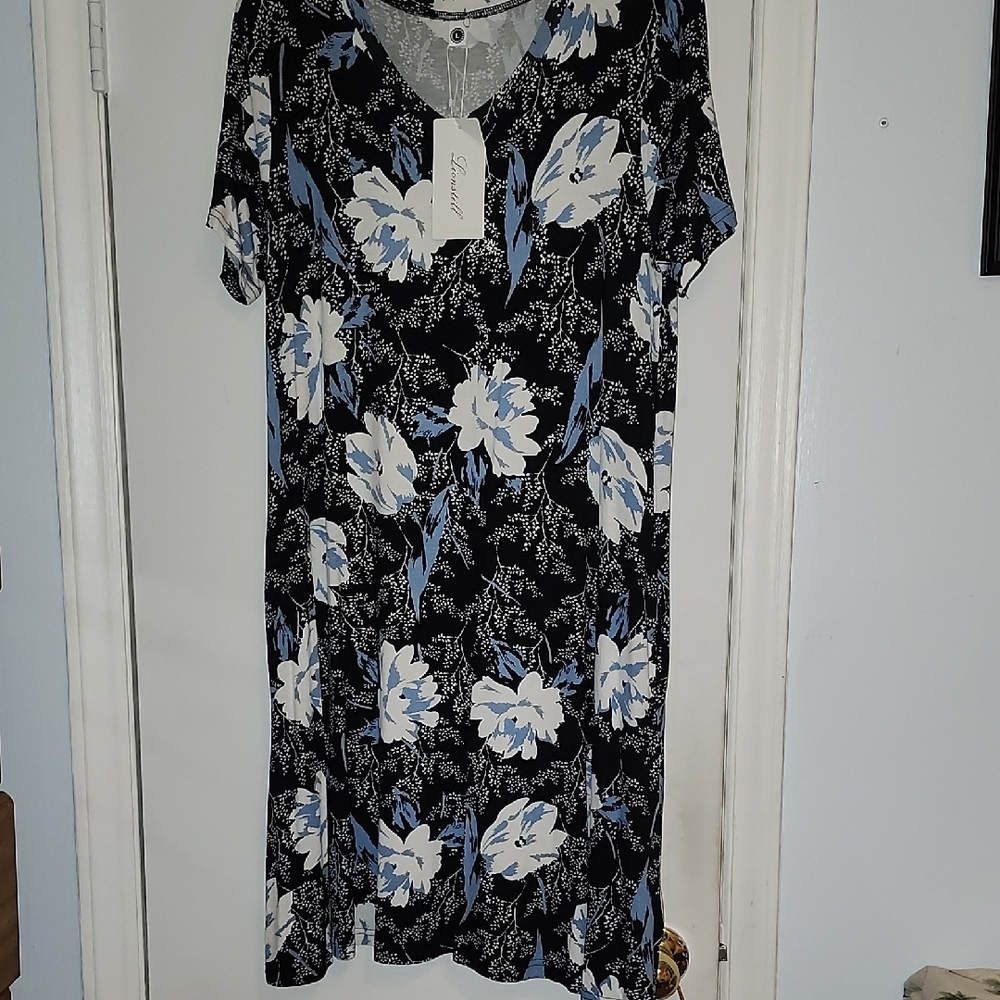 Summer Lionstill Knee Length Dress